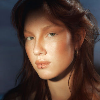 Soft silk mineral bronzer
