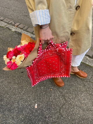 Omkeerbare Indi-totebag – Roze & rood bandana | Licht, praktisch, veilig - Bio'ty Lab