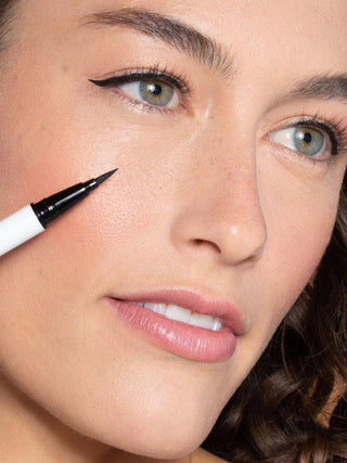 Liquid Eyeliner - waterproof