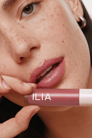 Overglaze Hydrating Lip Gloss